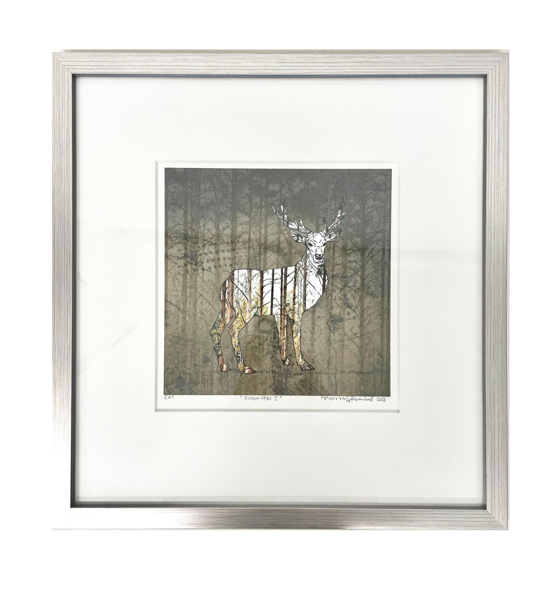 Kehykset saatavana valkoisena, hopeisena, mustana...